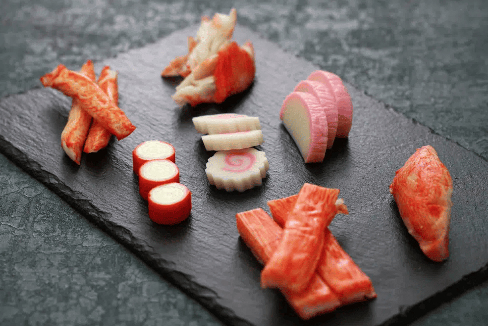 201020231121-1697775680-nhung-mon-surimi 1